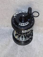 Curta-1-cut-model--006_tn.jpg